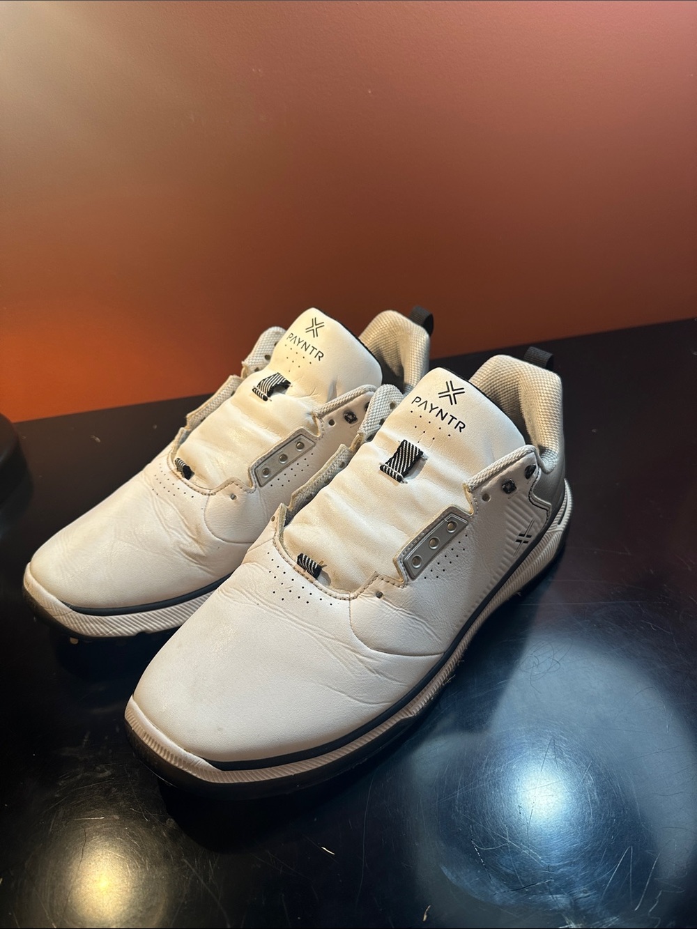 PÄYNTR White Men's Athletic Golf Shoes - Sleek Comfort & Grip